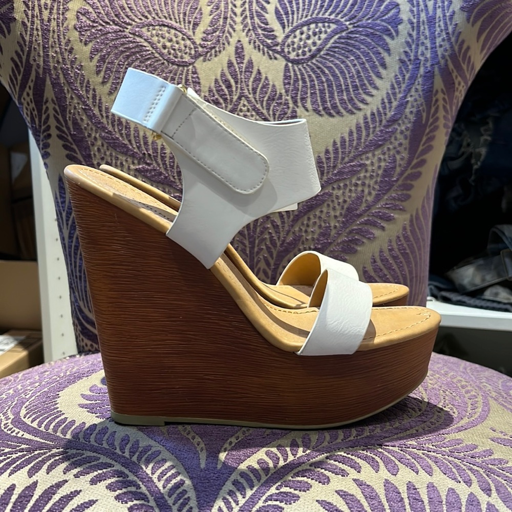 Call it spring white and brown wedges
